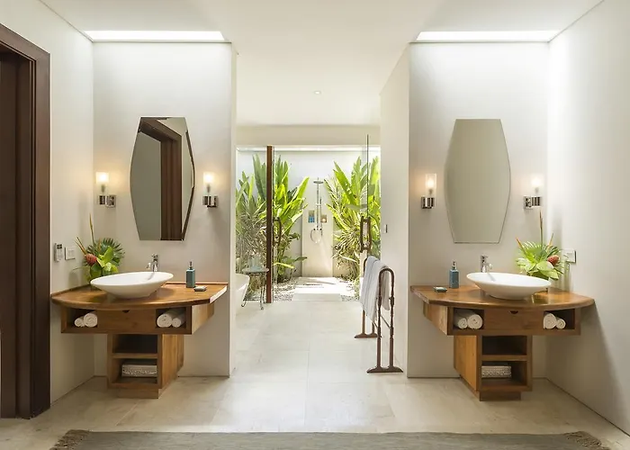Lataliana Villas *